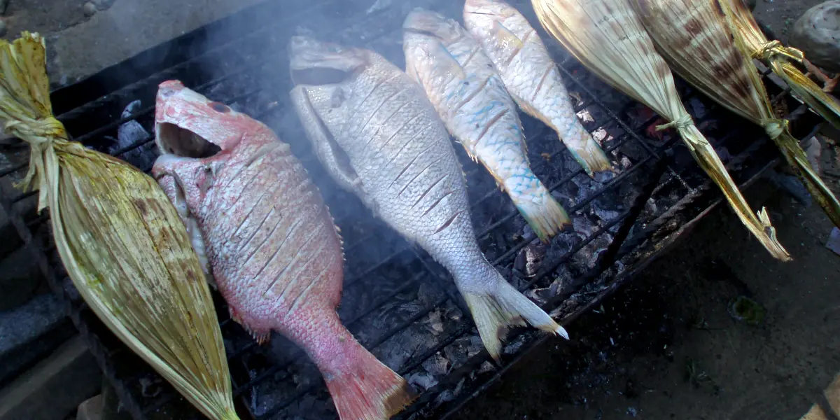 ビトゥンの炭火焼き魚