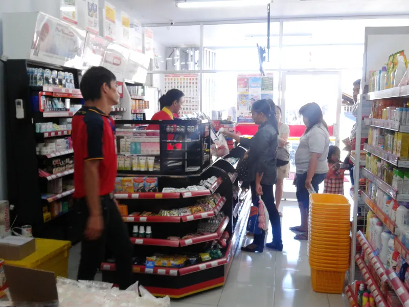 コンビニ出店ラッシュ