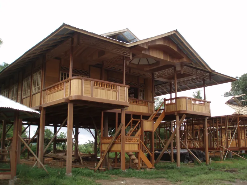 ミナハサ式木造家屋