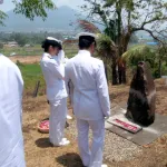 紫牟田一等機関兵曹の墓